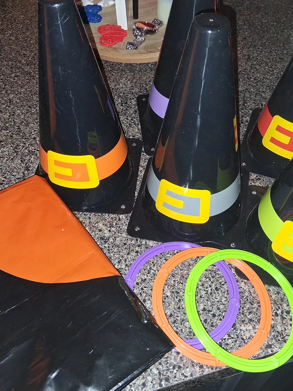 Halloween Ring Toss Party Game - Black & Orange